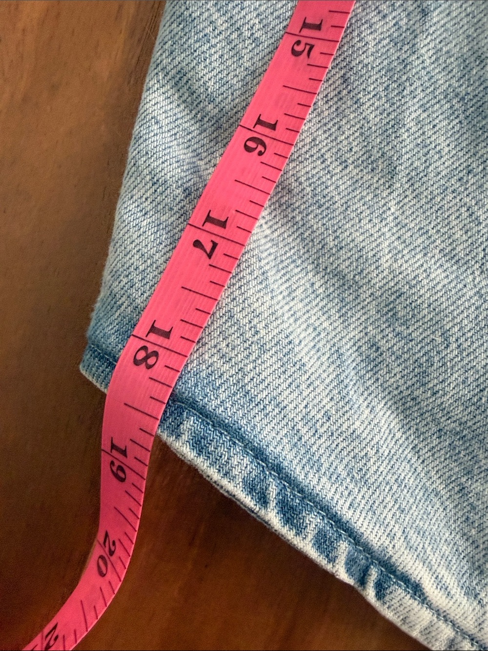 NWT Gap UltraSoft Denim Crop Vest in Light Wash - Picture 10 of 14